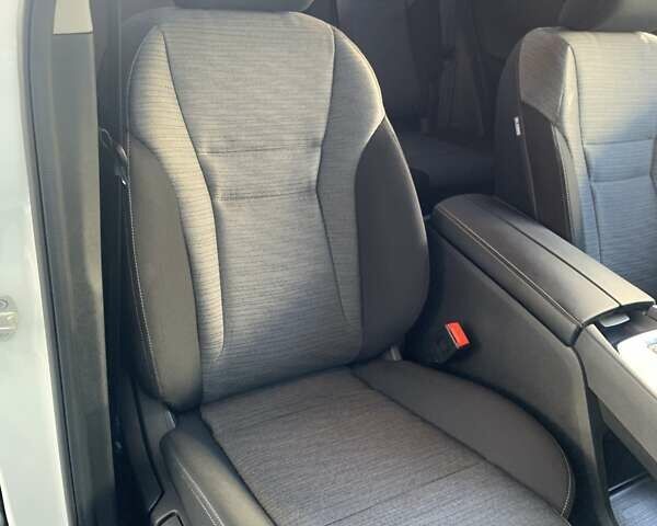 Белый Ниссан ИксТрейл, объемом двигателя 1.5 л и пробегом 43 тыс. км за 29900 $, фото 54 на Automoto.ua