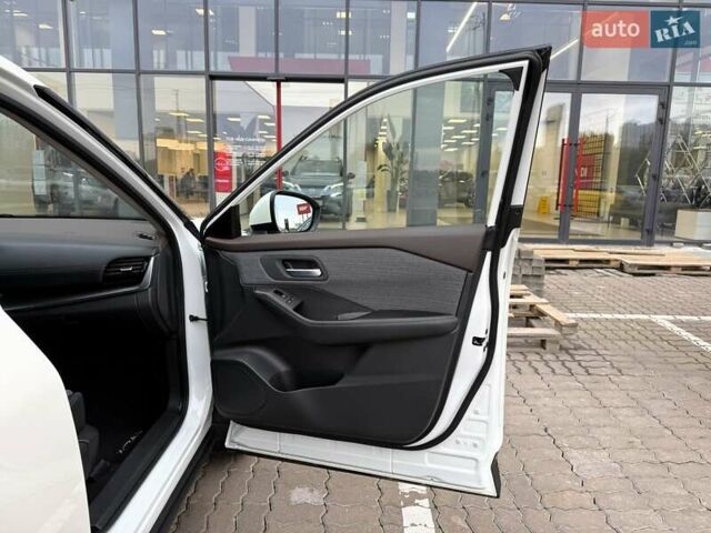 Белый Ниссан ИксТрейл, объемом двигателя 1.5 л и пробегом 61 тыс. км за 34069 $, фото 16 на Automoto.ua