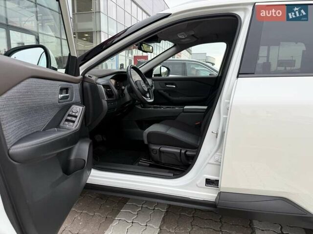 Белый Ниссан ИксТрейл, объемом двигателя 1.5 л и пробегом 61 тыс. км за 34069 $, фото 11 на Automoto.ua