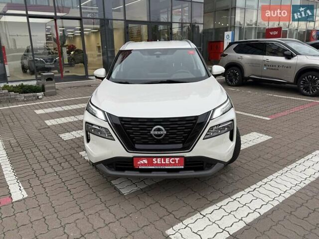 Белый Ниссан ИксТрейл, объемом двигателя 1.5 л и пробегом 61 тыс. км за 34069 $, фото 4 на Automoto.ua
