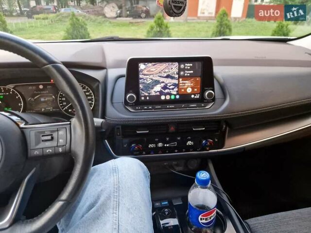 Белый Ниссан ИксТрейл, объемом двигателя 1.48 л и пробегом 35 тыс. км за 33800 $, фото 5 на Automoto.ua