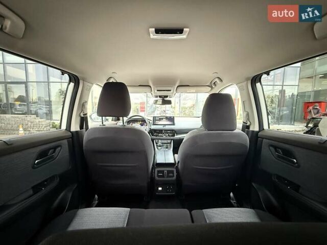 Белый Ниссан ИксТрейл, объемом двигателя 1.5 л и пробегом 61 тыс. км за 34069 $, фото 10 на Automoto.ua