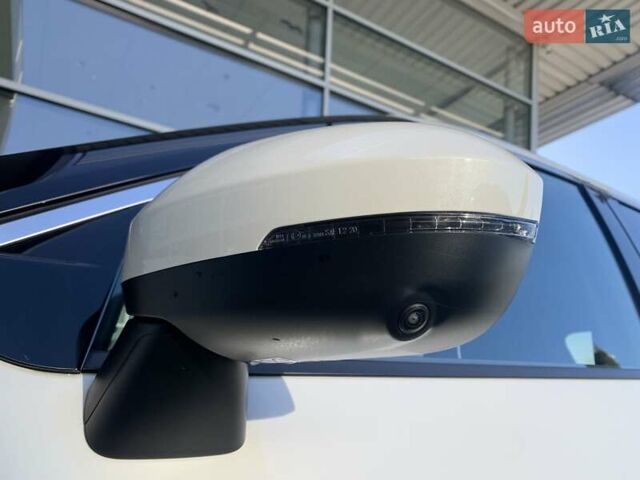 Белый Ниссан ИксТрейл, объемом двигателя 1.5 л и пробегом 43 тыс. км за 29900 $, фото 13 на Automoto.ua