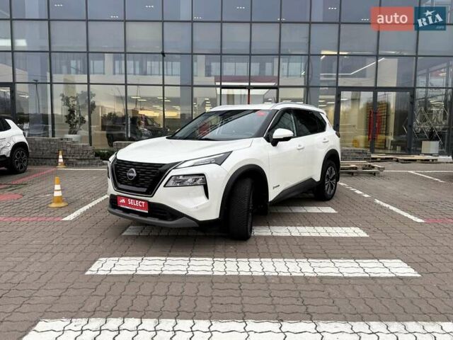 Белый Ниссан ИксТрейл, объемом двигателя 1.5 л и пробегом 61 тыс. км за 34069 $, фото 1 на Automoto.ua