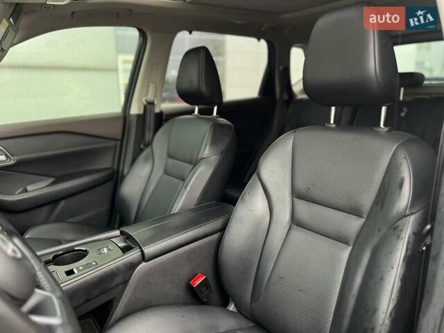 Белый Ниссан ИксТрейл, объемом двигателя 1.5 л и пробегом 68 тыс. км за 31966 $, фото 13 на Automoto.ua