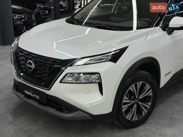 Белый Ниссан ИксТрейл, объемом двигателя 1.5 л и пробегом 37 тыс. км за 37900 $, фото 7 на Automoto.ua