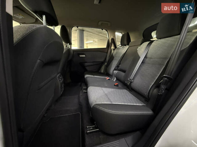 Белый Ниссан ИксТрейл, объемом двигателя 1.5 л и пробегом 37 тыс. км за 37900 $, фото 21 на Automoto.ua