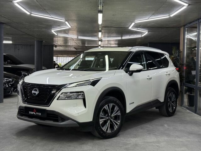 Белый Ниссан ИксТрейл, объемом двигателя 1.5 л и пробегом 37 тыс. км за 36900 $, фото 6 на Automoto.ua