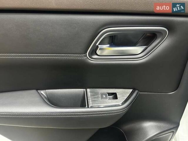 Белый Ниссан ИксТрейл, объемом двигателя 1.5 л и пробегом 67 тыс. км за 36000 $, фото 14 на Automoto.ua