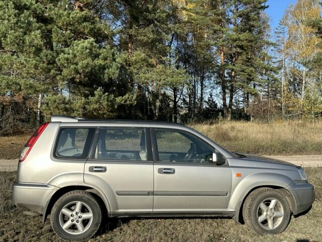 Бежевий Ніссан ІксТрейл, об'ємом двигуна 2.2 л та пробігом 290 тис. км за 4500 $, фото 1 на Automoto.ua