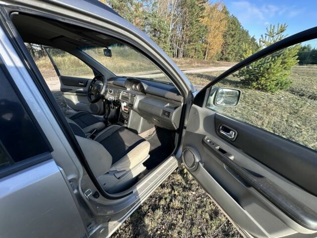 Бежевий Ніссан ІксТрейл, об'ємом двигуна 2.2 л та пробігом 290 тис. км за 4500 $, фото 4 на Automoto.ua