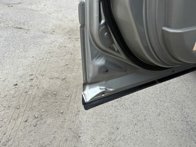 Бежевый Ниссан ИксТрейл, объемом двигателя 2.5 л и пробегом 265 тыс. км за 6000 $, фото 22 на Automoto.ua