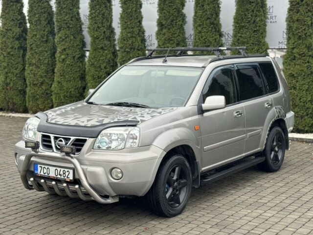 Бежевый Ниссан ИксТрейл, объемом двигателя 0 л и пробегом 228 тыс. км за 3200 $, фото 10 на Automoto.ua