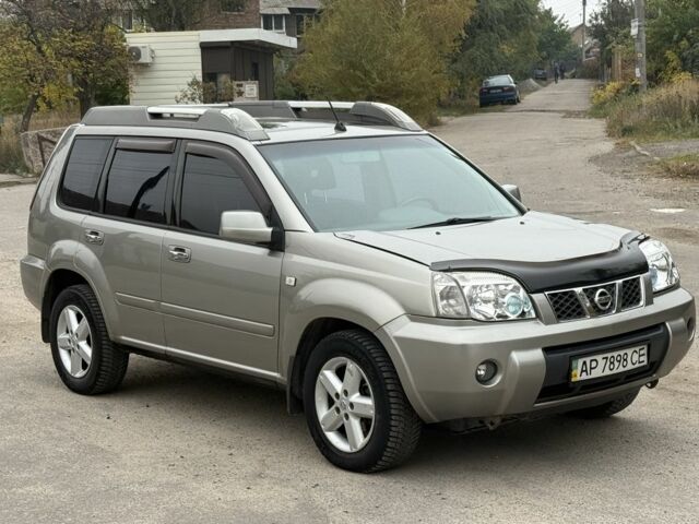 Бежевый Ниссан ИксТрейл, объемом двигателя 2.5 л и пробегом 265 тыс. км за 6000 $, фото 6 на Automoto.ua