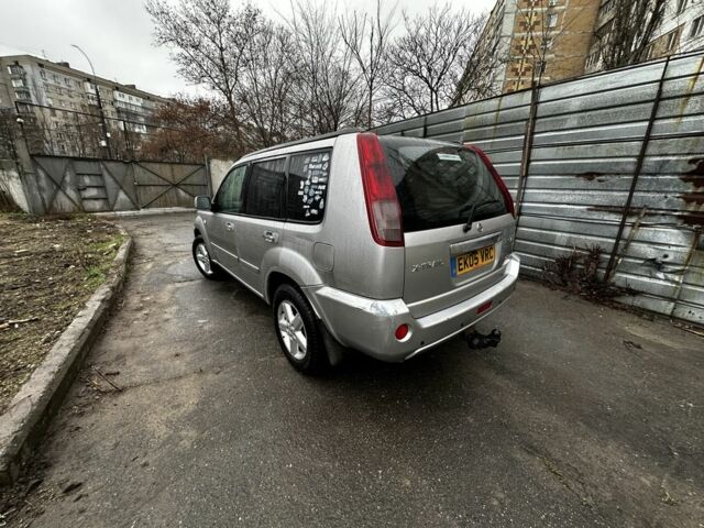 Бежевый Ниссан ИксТрейл, объемом двигателя 2.2 л и пробегом 320 тыс. км за 4100 $, фото 7 на Automoto.ua