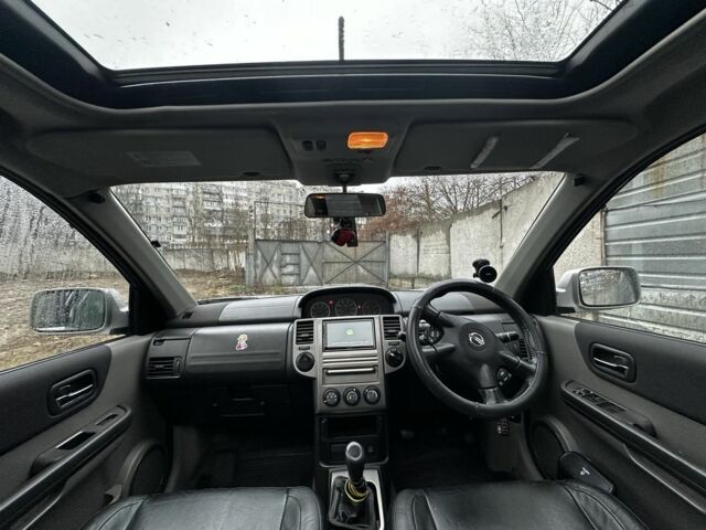 Бежевый Ниссан ИксТрейл, объемом двигателя 2.2 л и пробегом 320 тыс. км за 4100 $, фото 5 на Automoto.ua