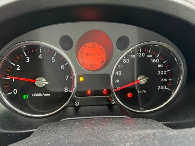 Бежевый Ниссан ИксТрейл, объемом двигателя 2 л и пробегом 282 тыс. км за 4000 $, фото 6 на Automoto.ua