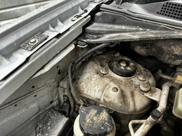 Бежевый Ниссан ИксТрейл, объемом двигателя 2.2 л и пробегом 320 тыс. км за 4100 $, фото 13 на Automoto.ua