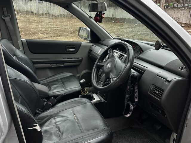 Бежевый Ниссан ИксТрейл, объемом двигателя 2.2 л и пробегом 320 тыс. км за 4100 $, фото 11 на Automoto.ua