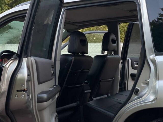 Бежевый Ниссан ИксТрейл, объемом двигателя 2.2 л и пробегом 337 тыс. км за 3650 $, фото 5 на Automoto.ua