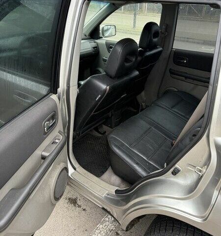 Бежевый Ниссан ИксТрейл, объемом двигателя 2.2 л и пробегом 333 тыс. км за 2434 $, фото 5 на Automoto.ua