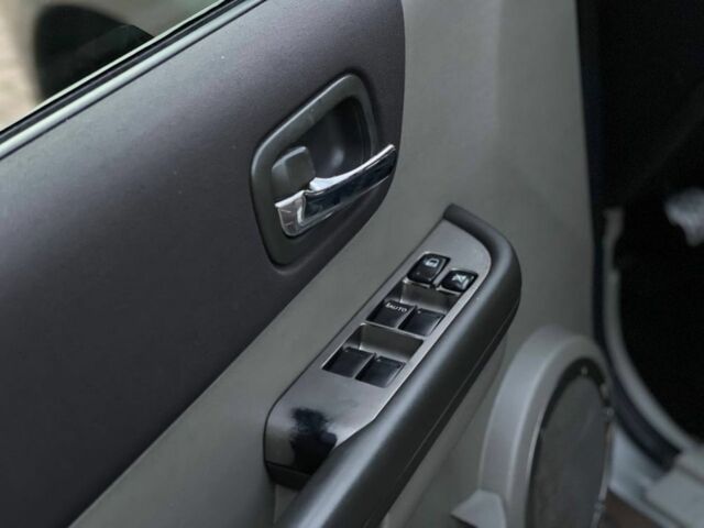 Бежевый Ниссан ИксТрейл, объемом двигателя 2.2 л и пробегом 337 тыс. км за 3650 $, фото 13 на Automoto.ua