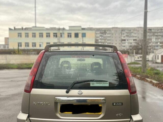 Бежевый Ниссан ИксТрейл, объемом двигателя 2 л и пробегом 177 тыс. км за 3771 $, фото 6 на Automoto.ua