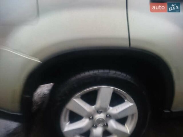 Бежевий Ніссан ІксТрейл, об'ємом двигуна 2 л та пробігом 183 тис. км за 9000 $, фото 38 на Automoto.ua