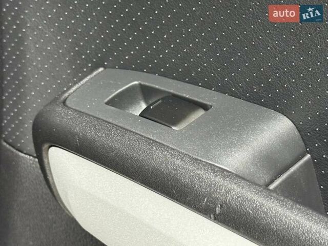 Бежевий Ніссан ІксТрейл, об'ємом двигуна 2 л та пробігом 173 тис. км за 8999 $, фото 42 на Automoto.ua