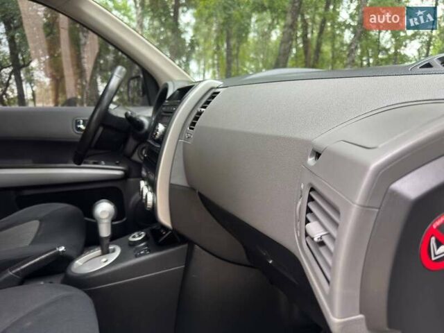 Бежевий Ніссан ІксТрейл, об'ємом двигуна 2 л та пробігом 173 тис. км за 8999 $, фото 55 на Automoto.ua