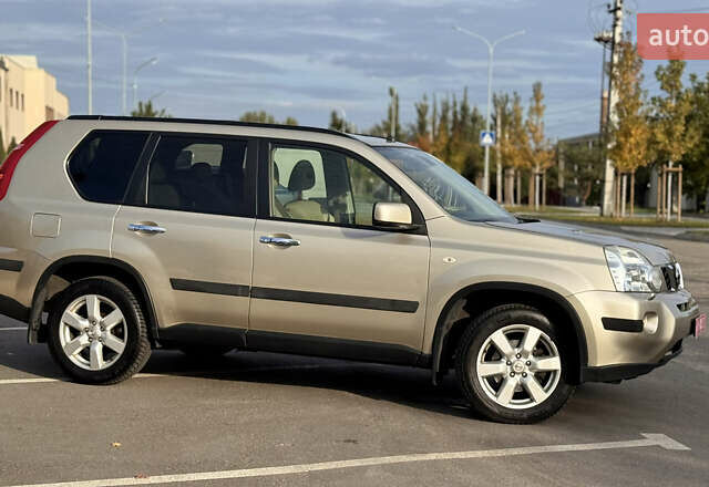 Бежевый Ниссан ИксТрейл, объемом двигателя 2 л и пробегом 232 тыс. км за 10900 $, фото 22 на Automoto.ua