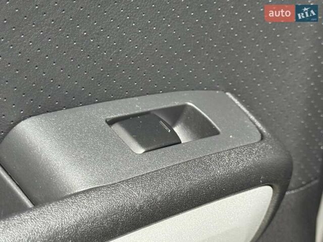 Бежевий Ніссан ІксТрейл, об'ємом двигуна 2 л та пробігом 173 тис. км за 8999 $, фото 34 на Automoto.ua