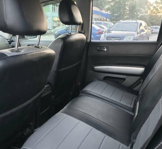 Бежевий Ніссан ІксТрейл, об'ємом двигуна 2 л та пробігом 285 тис. км за 7500 $, фото 2 на Automoto.ua