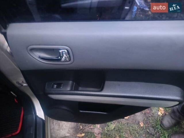 Бежевий Ніссан ІксТрейл, об'ємом двигуна 2 л та пробігом 183 тис. км за 9000 $, фото 33 на Automoto.ua