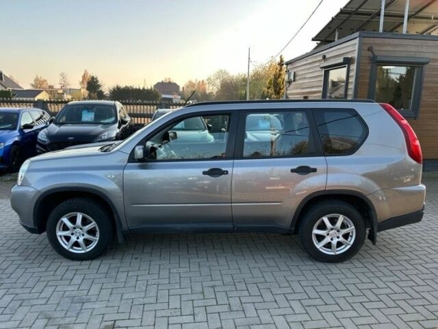 Бежевий Ніссан ІксТрейл, об'ємом двигуна 0 л та пробігом 220 тис. км за 2800 $, фото 2 на Automoto.ua