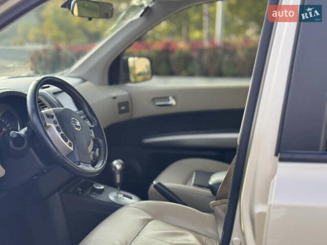 Бежевый Ниссан ИксТрейл, объемом двигателя 2 л и пробегом 232 тыс. км за 10900 $, фото 27 на Automoto.ua