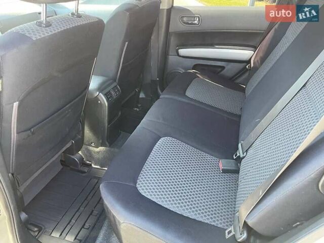 Бежевый Ниссан ИксТрейл, объемом двигателя 2 л и пробегом 293 тыс. км за 7999 $, фото 12 на Automoto.ua