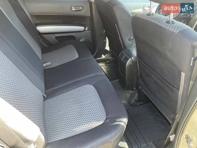 Бежевый Ниссан ИксТрейл, объемом двигателя 2 л и пробегом 293 тыс. км за 7999 $, фото 14 на Automoto.ua