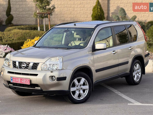 Бежевый Ниссан ИксТрейл, объемом двигателя 2 л и пробегом 232 тыс. км за 10900 $, фото 2 на Automoto.ua