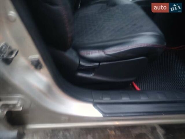 Бежевий Ніссан ІксТрейл, об'ємом двигуна 2 л та пробігом 183 тис. км за 9000 $, фото 32 на Automoto.ua