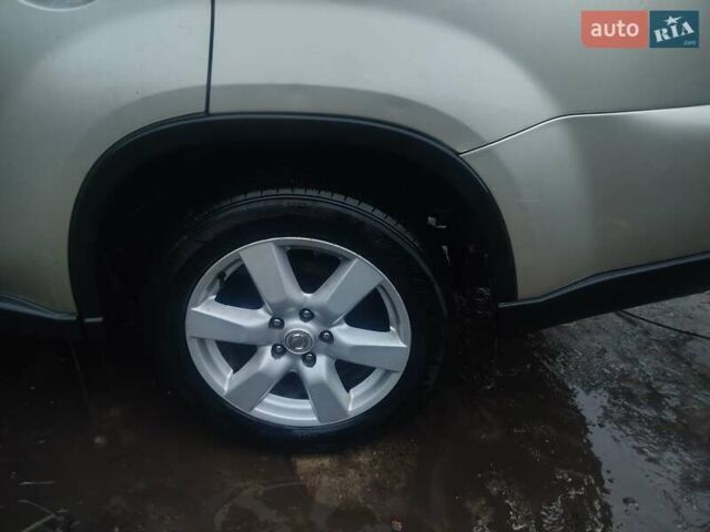 Бежевий Ніссан ІксТрейл, об'ємом двигуна 2 л та пробігом 183 тис. км за 9000 $, фото 40 на Automoto.ua