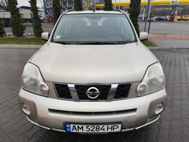 Бежевый Ниссан ИксТрейл, объемом двигателя 2 л и пробегом 289 тыс. км за 8300 $, фото 1 на Automoto.ua