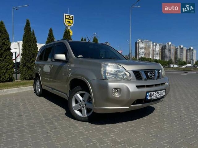 Бежевый Ниссан ИксТрейл, объемом двигателя 2 л и пробегом 293 тыс. км за 7999 $, фото 2 на Automoto.ua