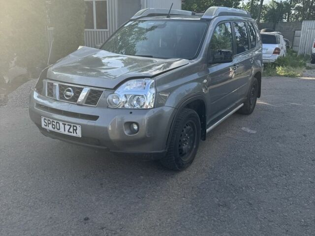 Бежевый Ниссан ИксТрейл, объемом двигателя 2 л и пробегом 63 тыс. км за 3700 $, фото 1 на Automoto.ua