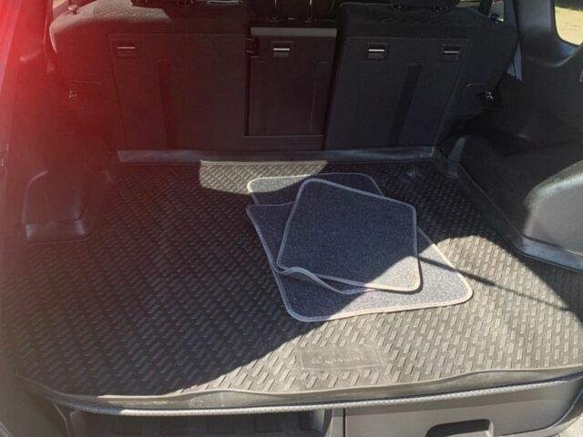 Бежевий Ніссан ІксТрейл, об'ємом двигуна 2 л та пробігом 190 тис. км за 3700 $, фото 8 на Automoto.ua