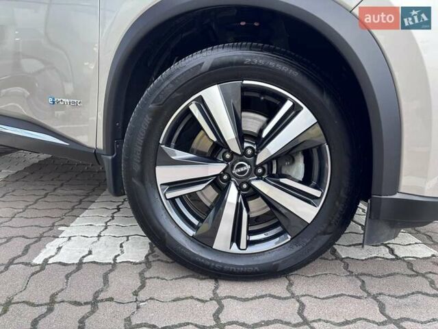 Бежевый Ниссан ИксТрейл, объемом двигателя 1.5 л и пробегом 51 тыс. км за 40038 $, фото 7 на Automoto.ua