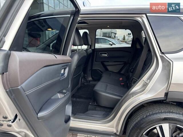 Бежевый Ниссан ИксТрейл, объемом двигателя 1.5 л и пробегом 51 тыс. км за 40038 $, фото 14 на Automoto.ua