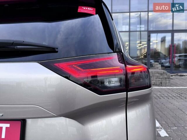 Бежевый Ниссан ИксТрейл, объемом двигателя 1.5 л и пробегом 51 тыс. км за 40038 $, фото 10 на Automoto.ua