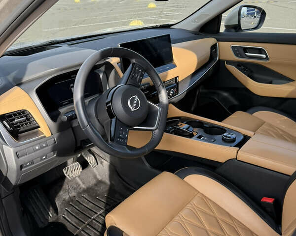 Бежевый Ниссан ИксТрейл, объемом двигателя 1.5 л и пробегом 24 тыс. км за 42200 $, фото 5 на Automoto.ua