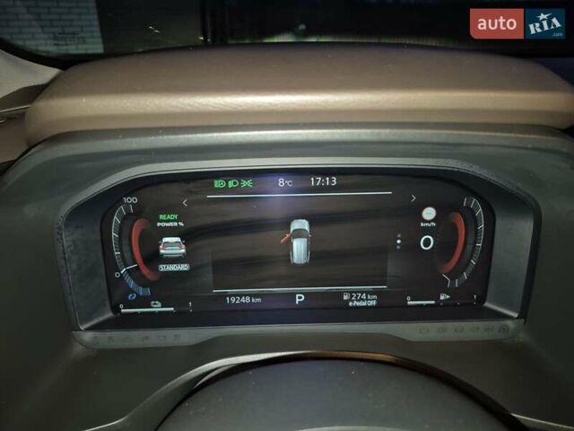 Бежевий Ніссан ІксТрейл, об'ємом двигуна 1.5 л та пробігом 19 тис. км за 46000 $, фото 3 на Automoto.ua